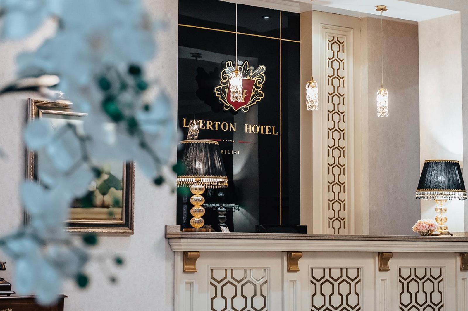 Tbilisi Laerton Hotel Екстериор снимка